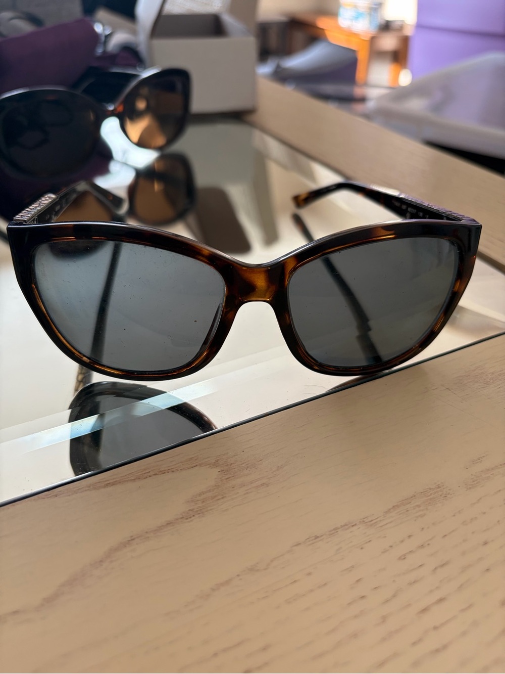 Classic Tortoiseshell Women's Sunglasses - Brown Lenses